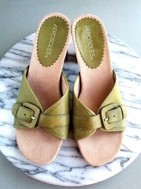 AEROSOLES Howdy U Do Leather Sandals Size 6M Olive Green Block Heels Slip-Ons